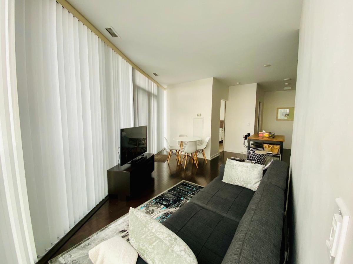 Corporate Suite Торонто Екстериор снимка