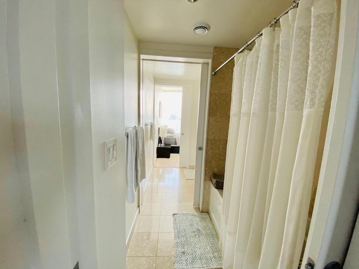 Corporate Suite Торонто Екстериор снимка